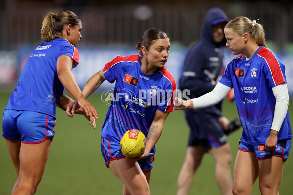 AFLW 2025 Round 01 - Western Bulldogs v Melbourne - A-61431938