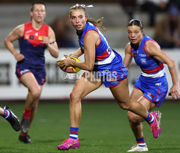 AFLW 2025 Round 01 - Western Bulldogs v Melbourne - A-61432023
