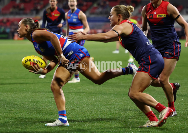 AFLW 2025 Round 01 - Western Bulldogs v Melbourne - A-61432615