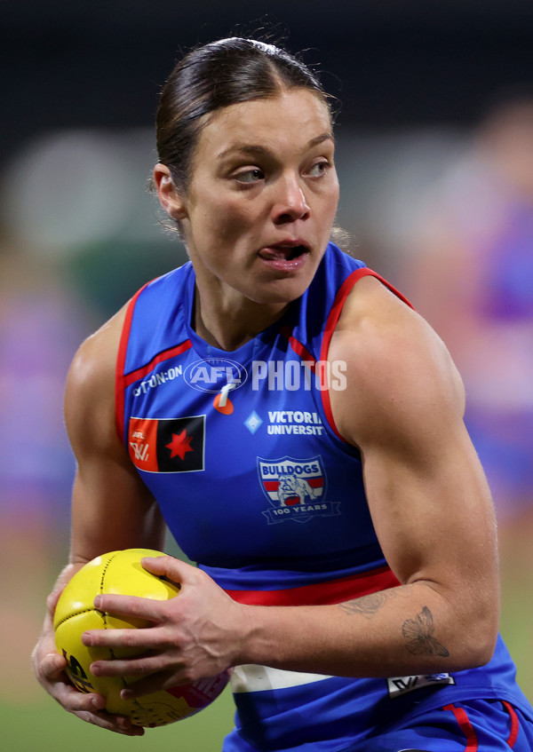 AFLW 2025 Round 01 - Western Bulldogs v Melbourne - A-61437945