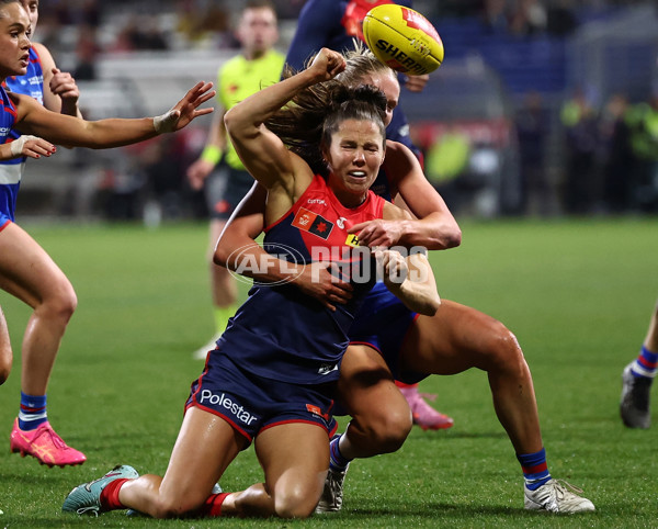 AFLW 2025 Round 01 - Western Bulldogs v Melbourne - A-61437979