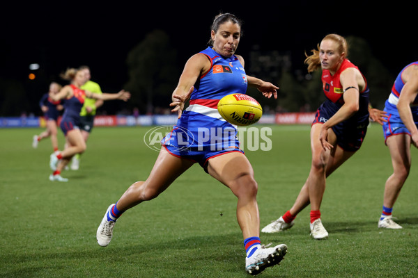 AFLW 2025 Round 01 - Western Bulldogs v Melbourne - A-61450094