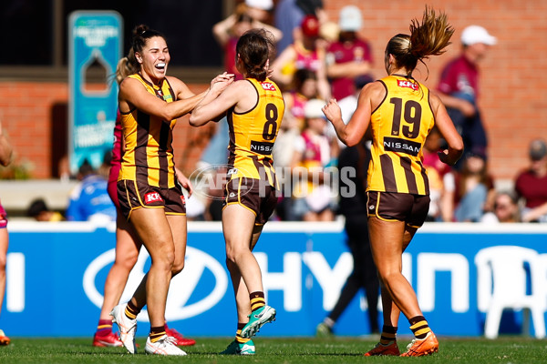 AFLW 2025 Round 01 - Brisbane v Hawthorn - A-61473636