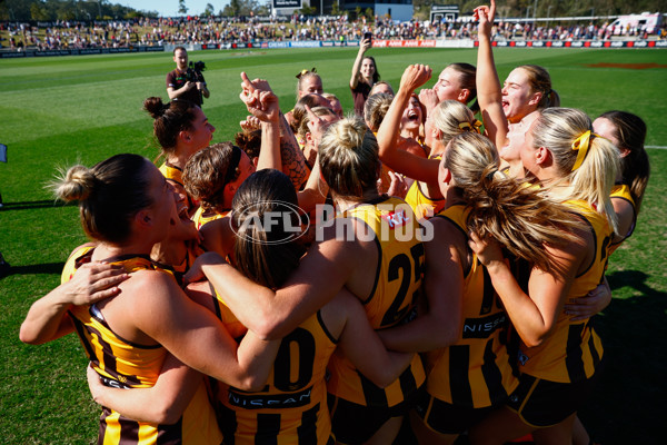AFLW 2025 Round 01 - Brisbane v Hawthorn - A-61474619
