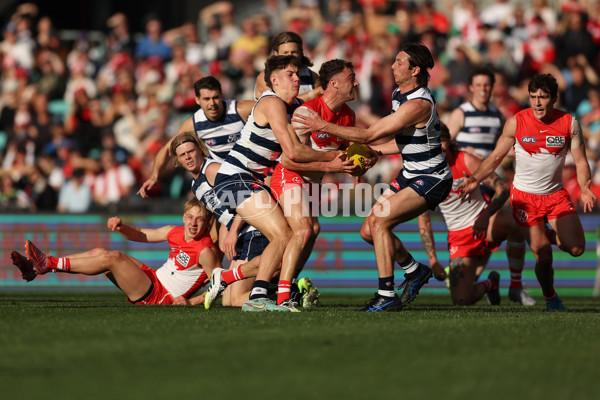 AFL 2025 Round 23 - Sydney v Geelong - A-61479962