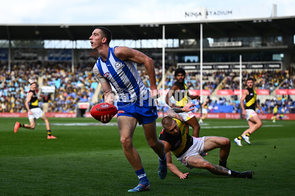 AFL 2025 Round 23 - North Melbourne v Richmond - A-61505460