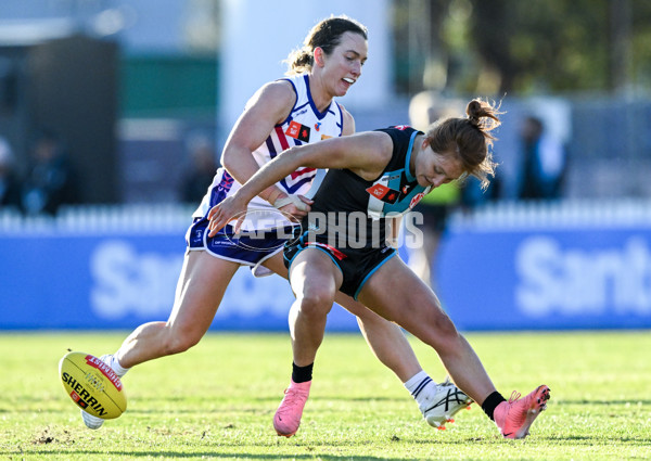 AFLW 2025 Round 01 - Port Adelaide v Fremantle - A-61510576