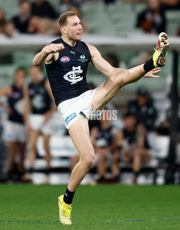 AFL 2025 Round 24 - Essendon v Carlton - A-61626265