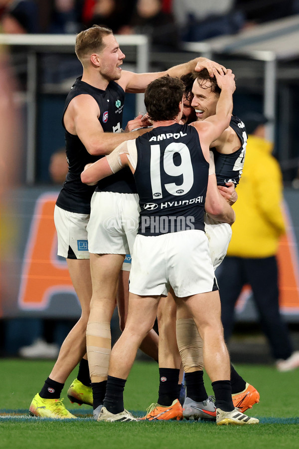 AFL 2025 Round 24 - Essendon v Carlton - A-61629342