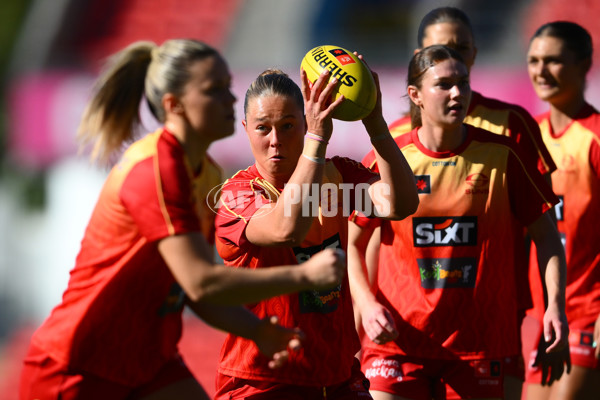 AFLW 2025 Round 02 - Gold Coast v Sydney - A-61673948