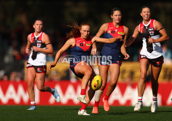 AFLW 2025 Round 02 - Melbourne v St Kilda - A-61675883
