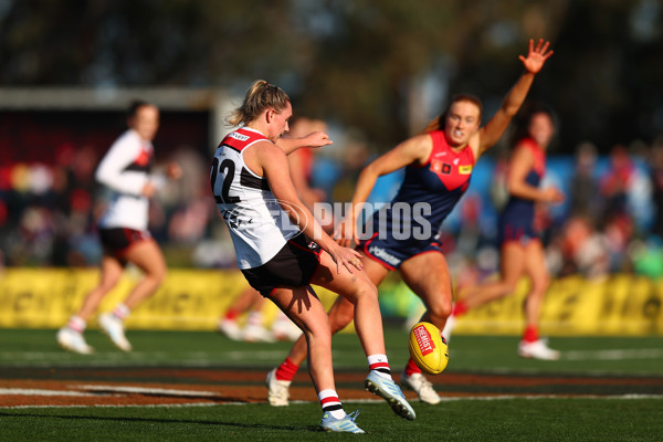 AFLW 2025 Round 02 - Melbourne v St Kilda - A-61678457