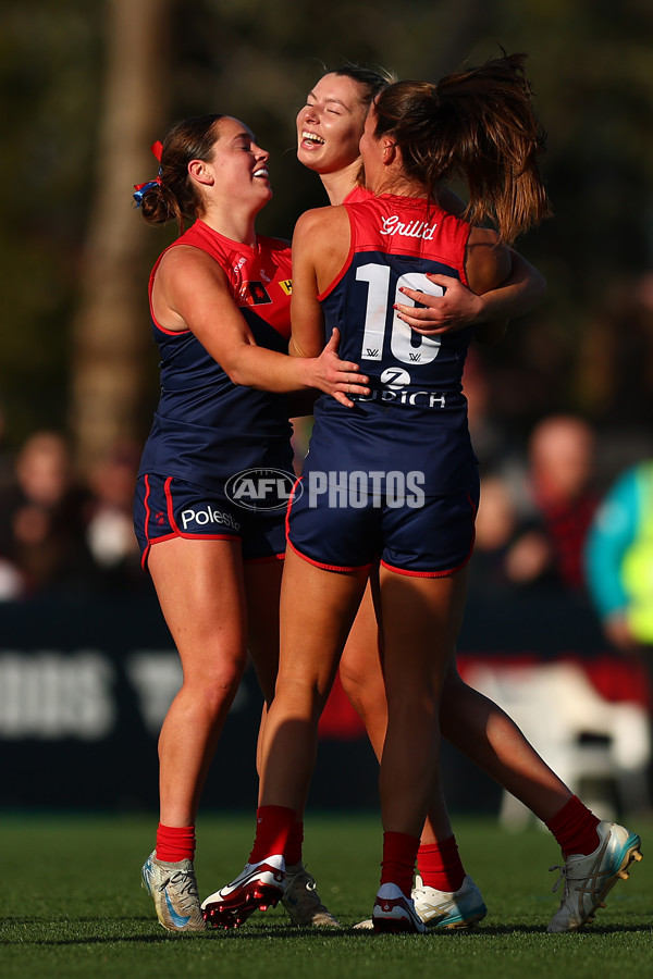 AFLW 2025 Round 02 - Melbourne v St Kilda - A-61678472