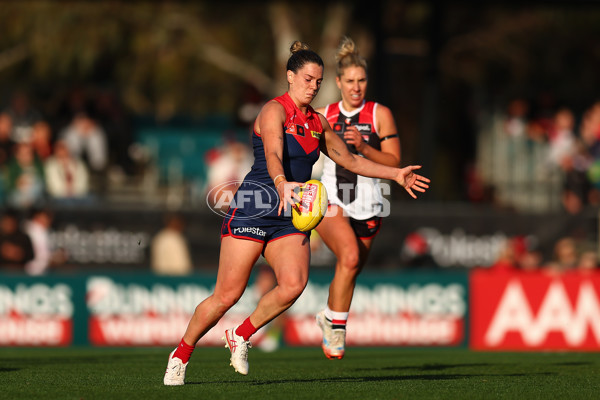 AFLW 2025 Round 02 - Melbourne v St Kilda - A-61682735