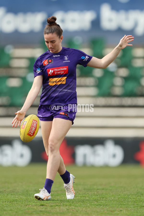 AFLW 2025 Round 02 - Fremantle v Brisbane - A-61684060