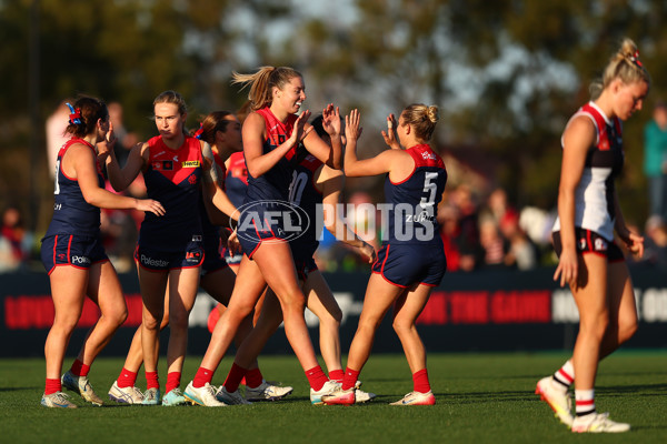 AFLW 2025 Round 02 - Melbourne v St Kilda - A-61684084