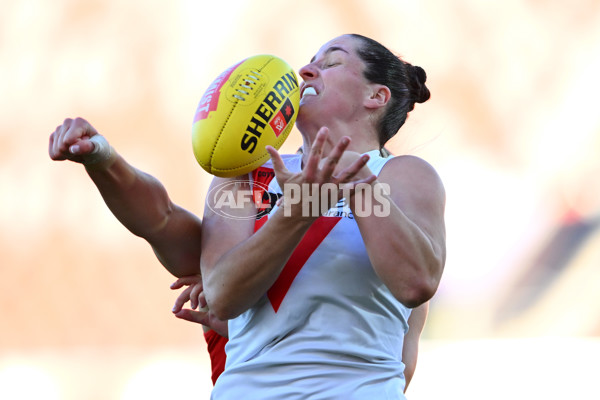 AFLW 2025 Round 02 - Gold Coast v Sydney - A-61685658