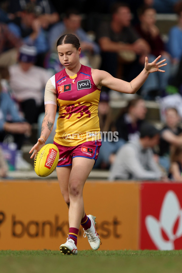 AFLW 2025 Round 02 - Fremantle v Brisbane - A-61687416