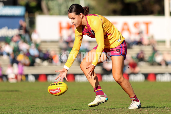 AFLW 2025 Round 02 - Fremantle v Brisbane - A-61688256