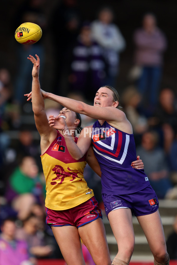 AFLW 2025 Round 02 - Fremantle v Brisbane - A-61692719