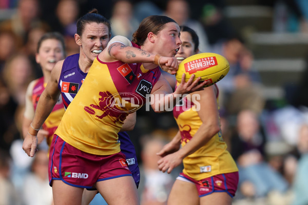 AFLW 2025 Round 02 - Fremantle v Brisbane - A-61692721