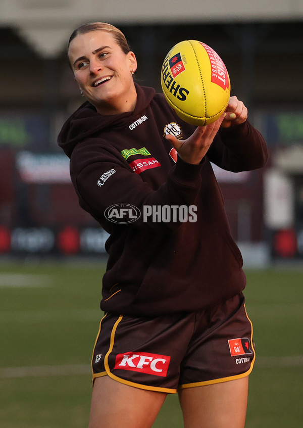 AFLW 2025 Round 02 - Hawthorn v Carlton - A-61692784