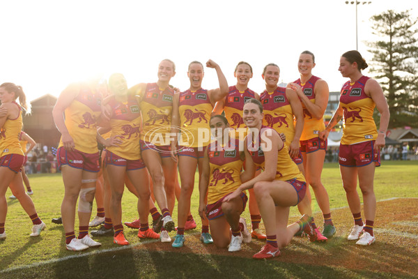 AFLW 2025 Round 02 - Fremantle v Brisbane - A-61695688