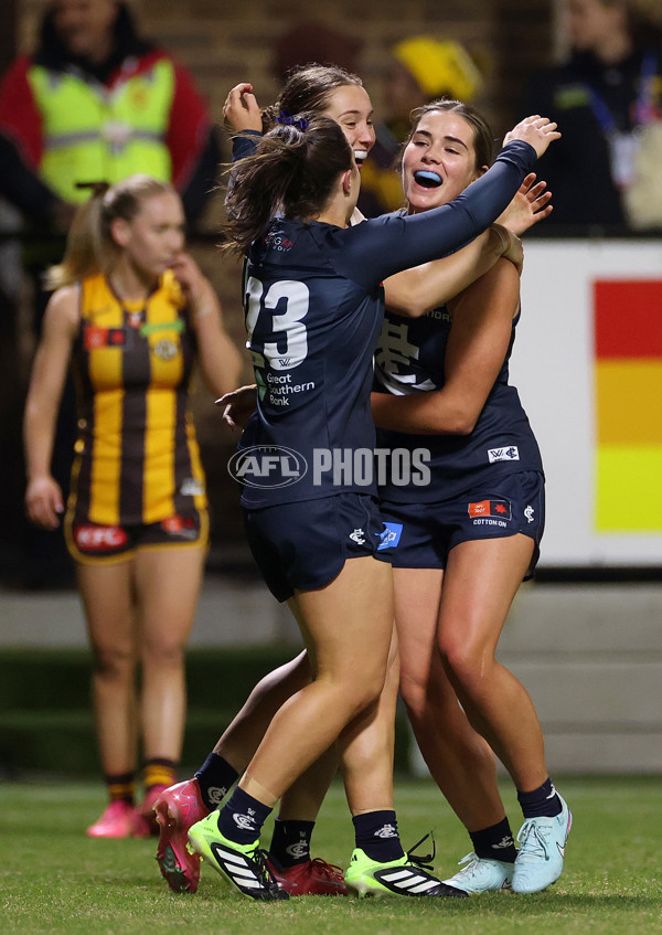 AFLW 2025 Round 02 - Hawthorn v Carlton - A-61700041