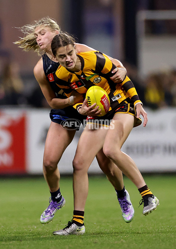 AFLW 2025 Round 02 - Hawthorn v Carlton - A-61706439
