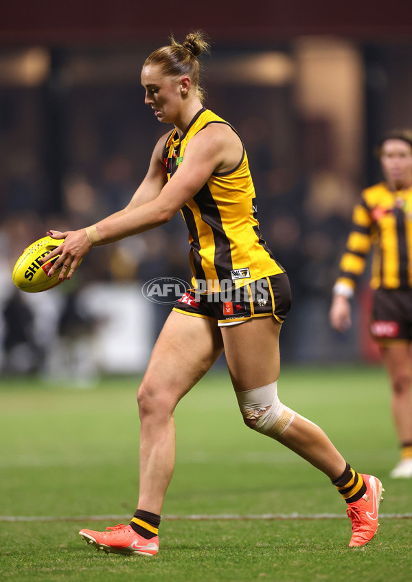 AFLW 2025 Round 02 - Hawthorn v Carlton - A-61706454