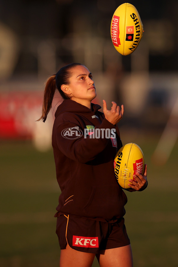 AFLW 2025 Round 02 - Hawthorn v Carlton - A-61707777