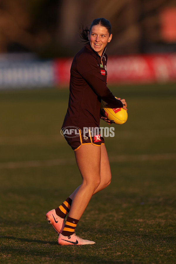 AFLW 2025 Round 02 - Hawthorn v Carlton - A-61707779