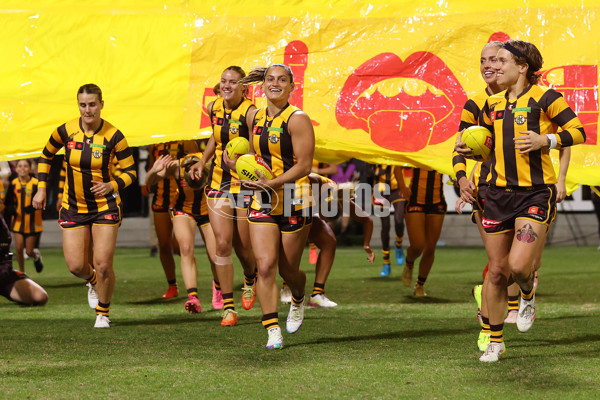 AFLW 2025 Round 02 - Hawthorn v Carlton - A-61707788