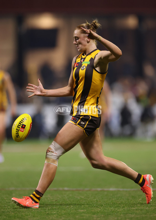 AFLW 2025 Round 02 - Hawthorn v Carlton - A-61709487