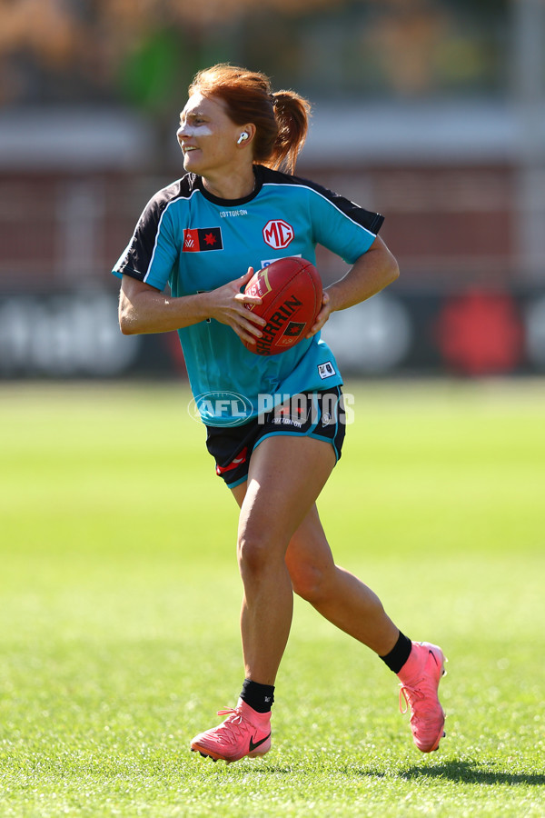 AFLW 2025 Round 02 - North Melbourne v Port Adelaide - A-61713274