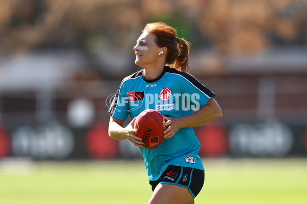 AFLW 2025 Round 02 - North Melbourne v Port Adelaide - A-61713278