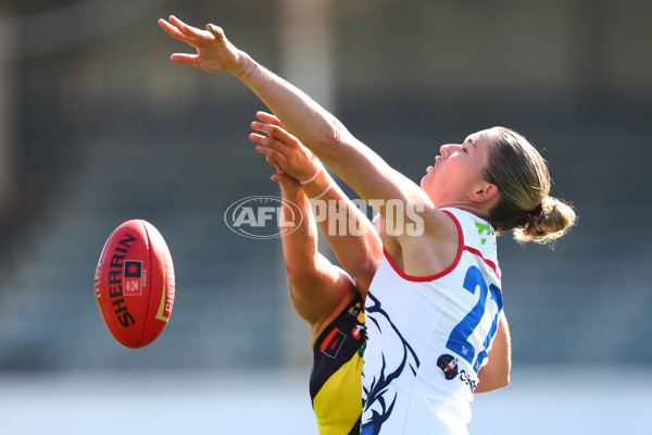 AFLW 2025 Round 02 - Richmond v Western Bulldogs - A-61715573