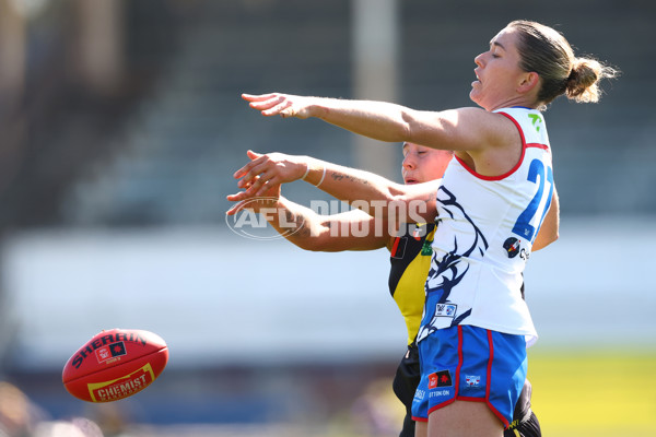 AFLW 2025 Round 02 - Richmond v Western Bulldogs - A-61715574
