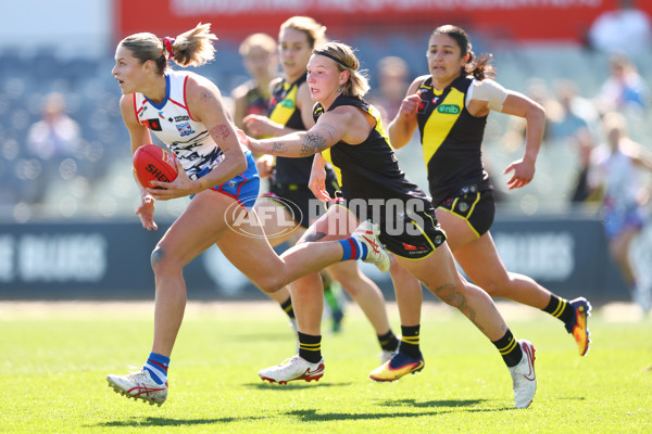 AFLW 2025 Round 02 - Richmond v Western Bulldogs - A-61718398