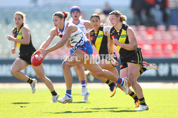 AFLW 2025 Round 02 - Richmond v Western Bulldogs - A-61719188