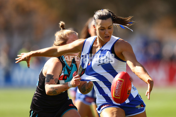 AFLW 2025 Round 02 - North Melbourne v Port Adelaide - A-61719202