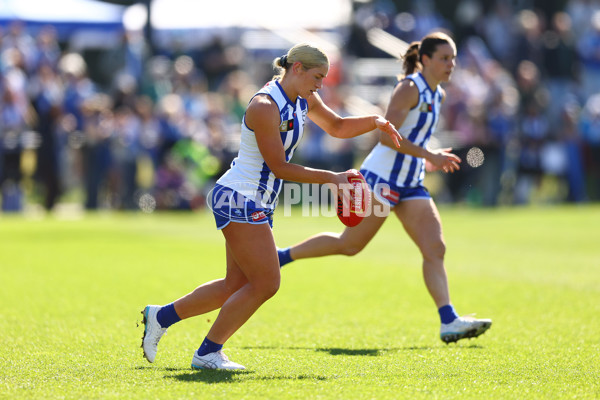 AFLW 2025 Round 02 - North Melbourne v Port Adelaide - A-61722554