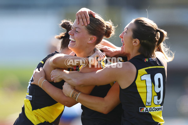 AFLW 2025 Round 02 - Richmond v Western Bulldogs - A-61722566