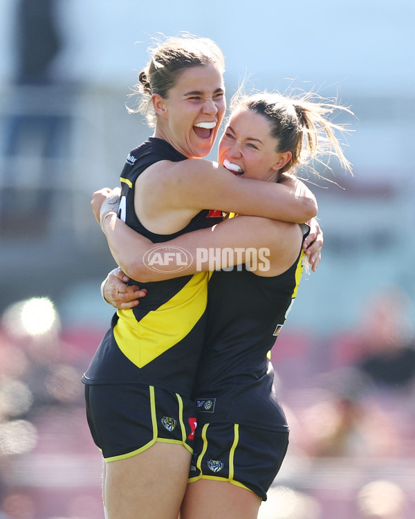 AFLW 2025 Round 02 - Richmond v Western Bulldogs - A-61723936