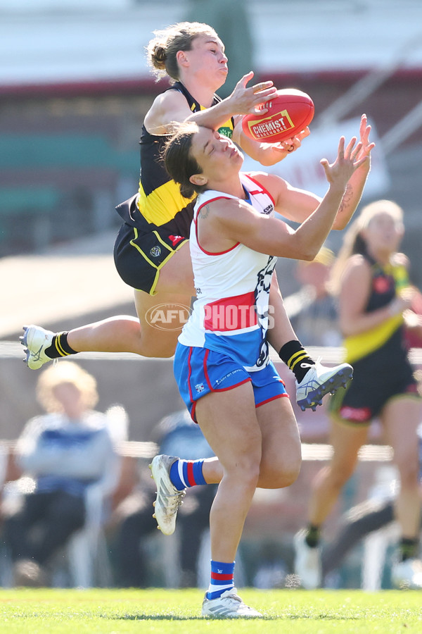 AFLW 2025 Round 02 - Richmond v Western Bulldogs - A-61729717