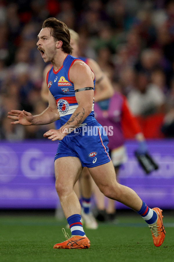 AFL 2025 Round 24 - Western Bulldogs v Fremantle - A-61739484