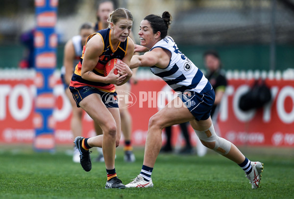 AFLW 2025 Round 02 - Adelaide v Geelong - A-61739684