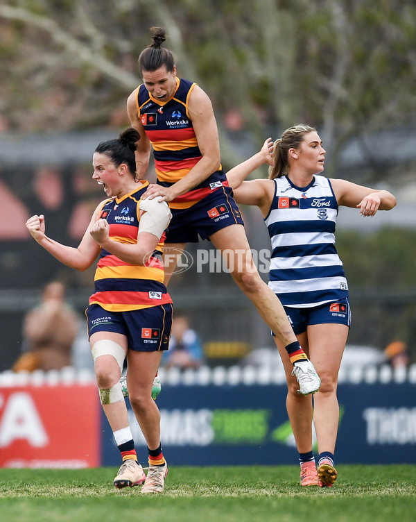 AFLW 2025 Round 02 - Adelaide v Geelong - A-61742044