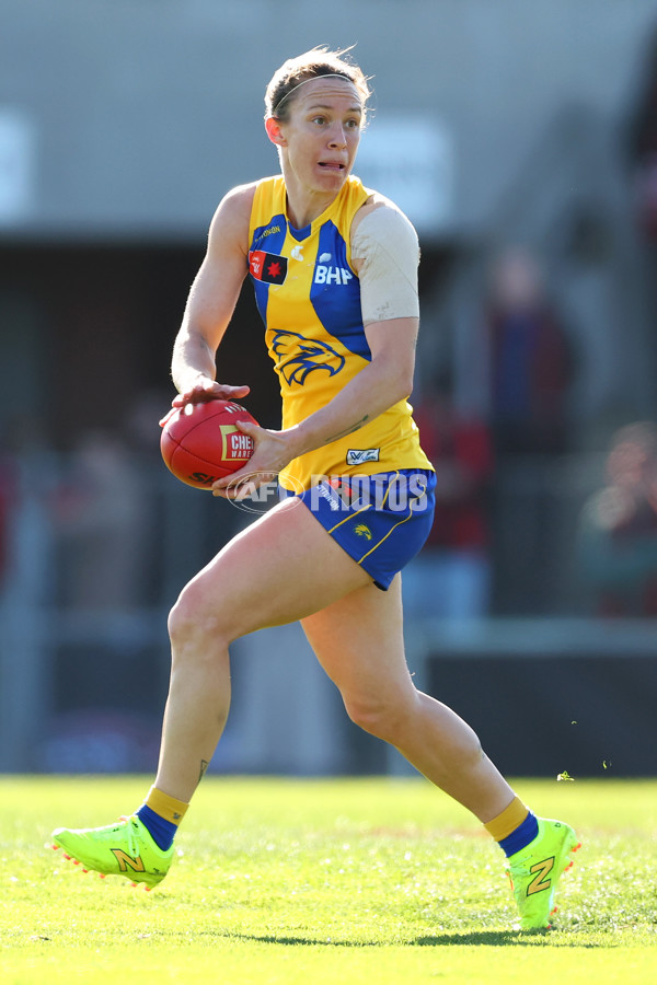 AFLW 2025 Round 02 - Essendon v West Coast - A-61744786