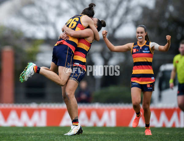 AFLW 2025 Round 02 - Adelaide v Geelong - A-61744807